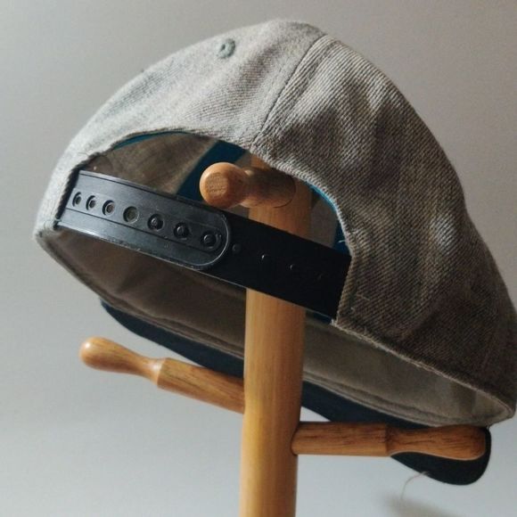 Never Bummer Target‎ Branded Grey SnapBack Hat